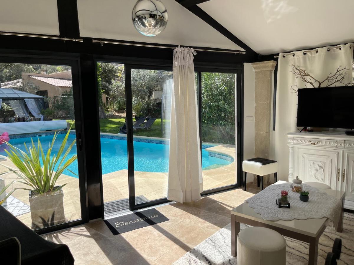 Gite Des Estelles "Axel" Avec Espace Jacuzzi Cavaillon Esterno foto