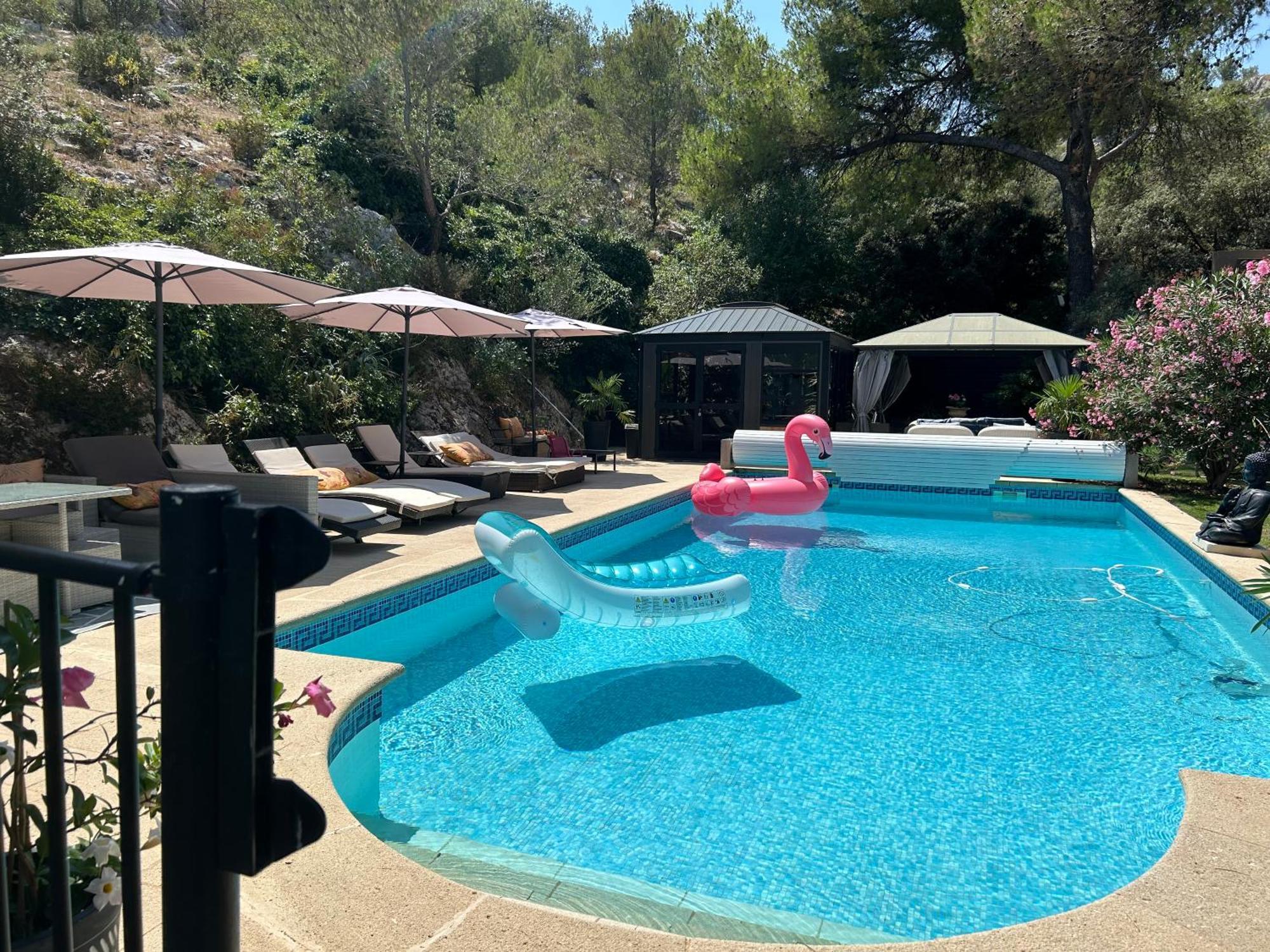 Gite Des Estelles "Axel" Avec Espace Jacuzzi Cavaillon Esterno foto